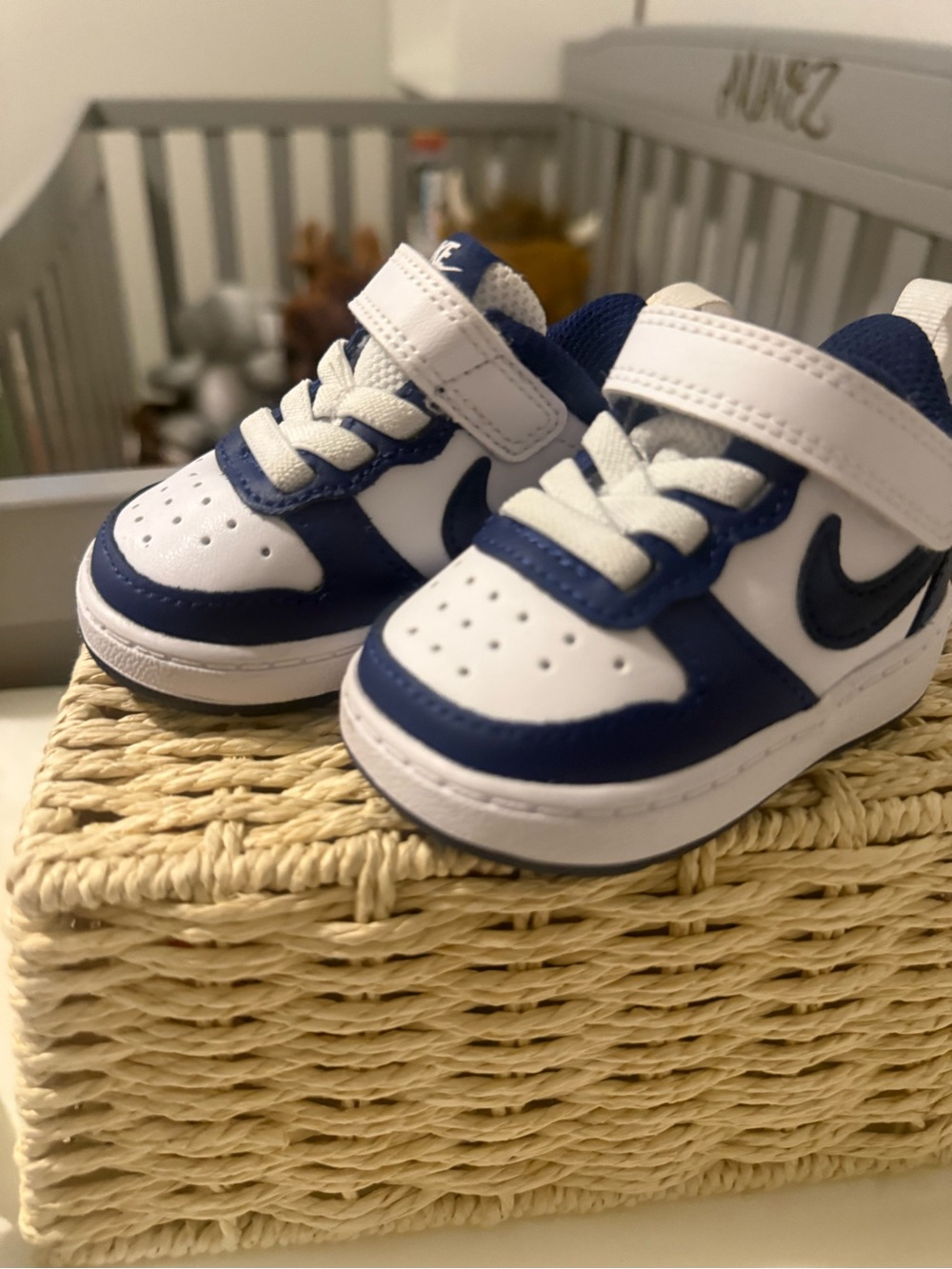 Nike Kids' White and Navy Low-Top Sneakers